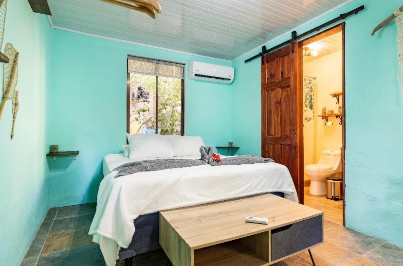 Boutique Rooms River Front At La Junta Dominical Exterior photo