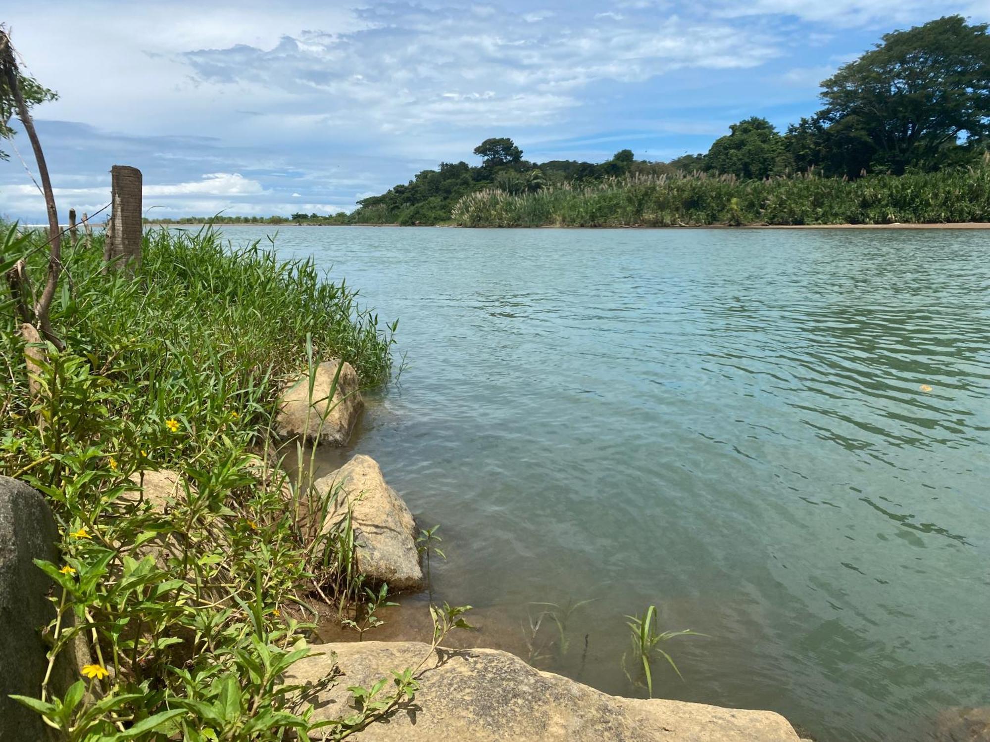 Boutique Rooms River Front At La Junta Dominical Exterior photo