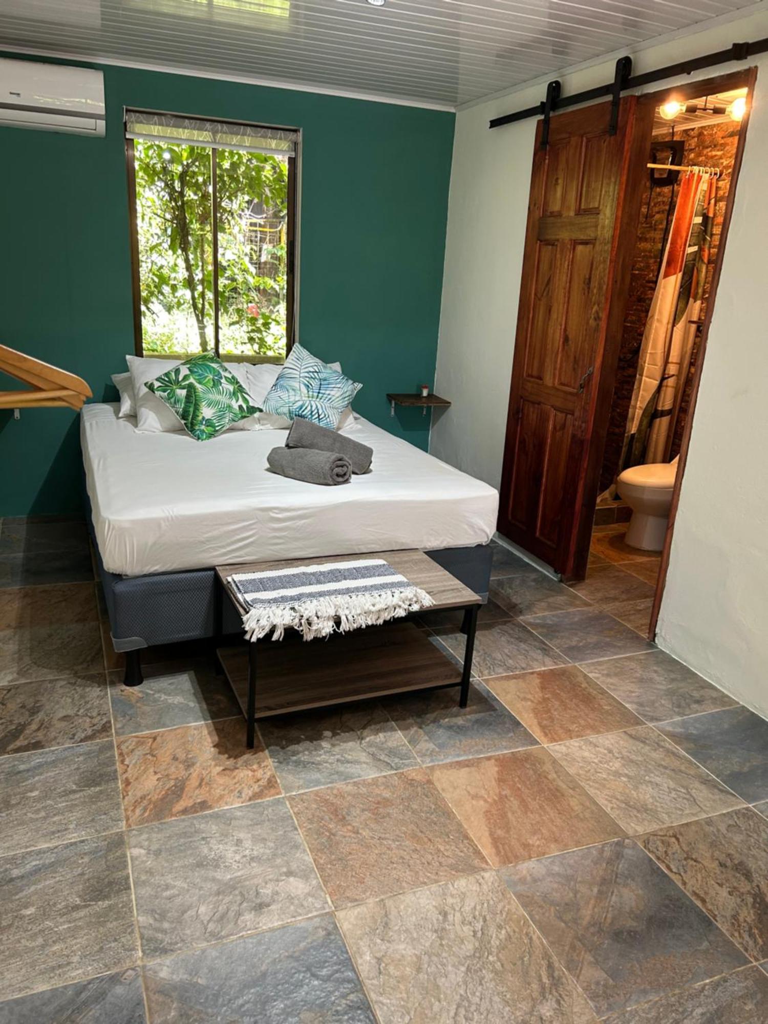 Boutique Rooms River Front At La Junta Dominical Exterior photo